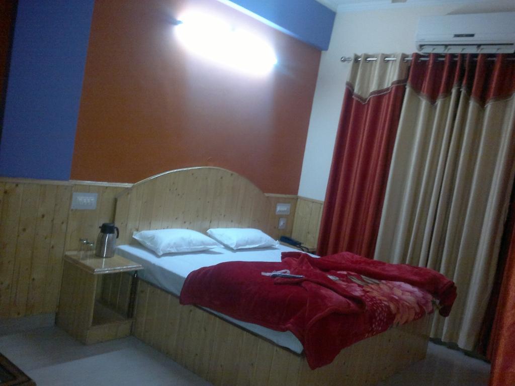 Himgiri Resort Nagchala Exterior photo