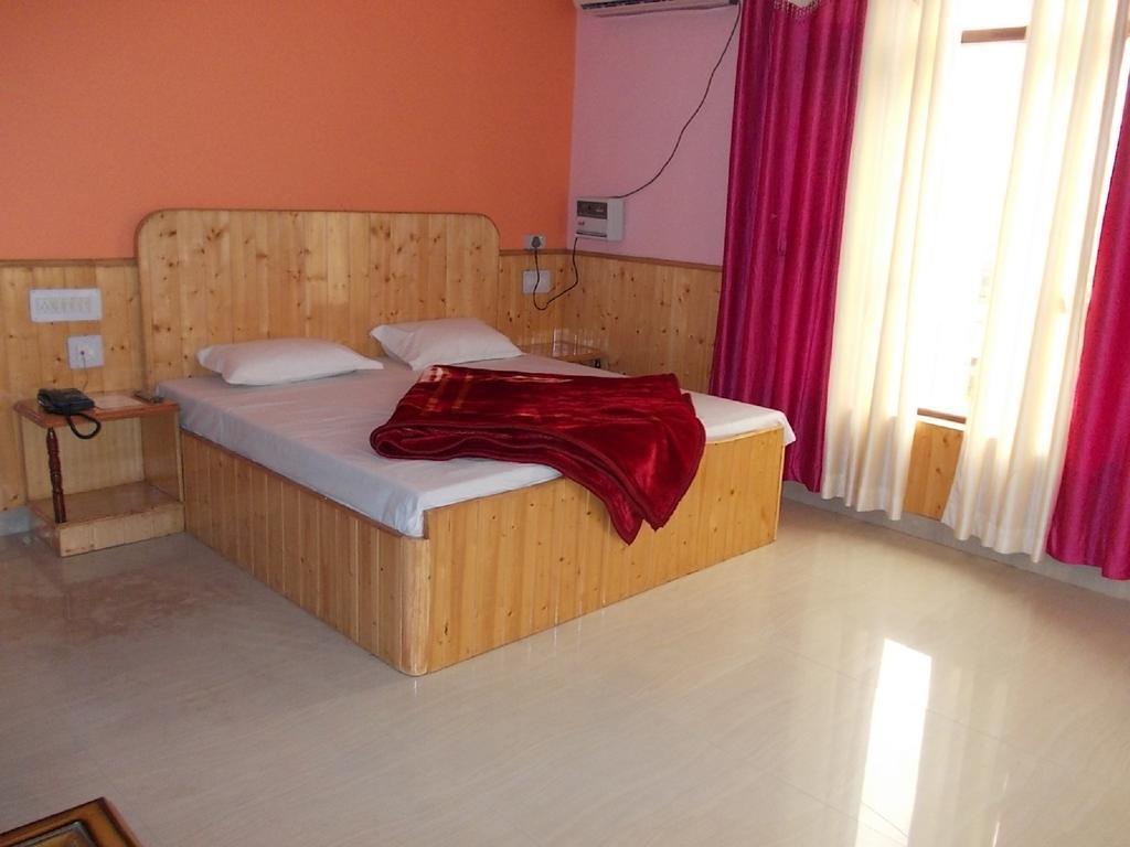 Himgiri Resort Nagchala Exterior photo